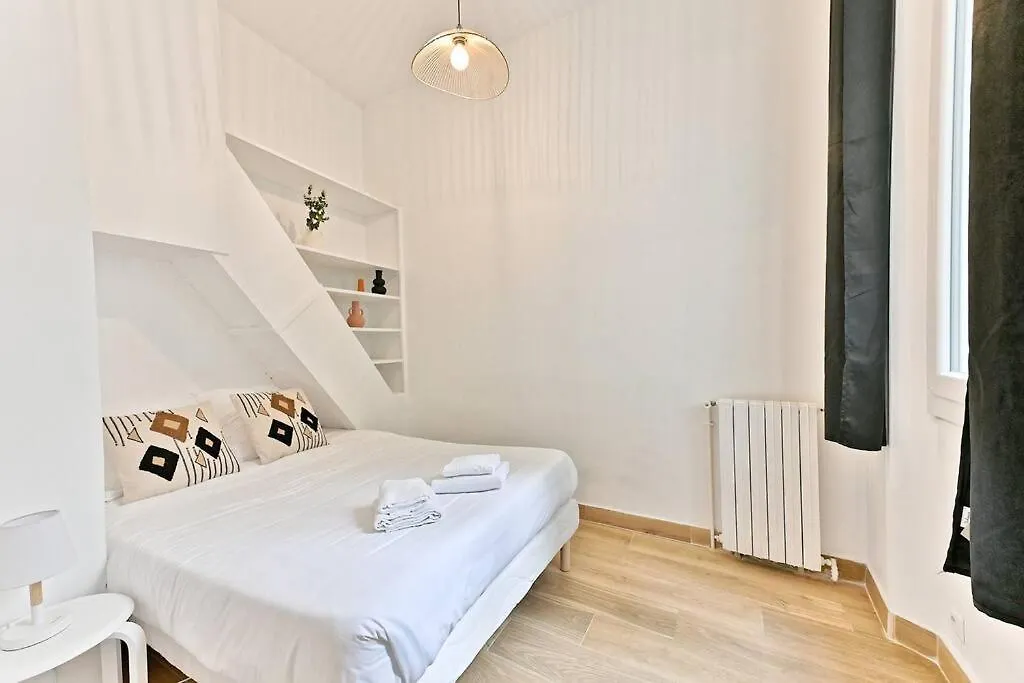 Appartement 2 Chambres Pyrenees Alexandre Dumas Parijs Frankrijk