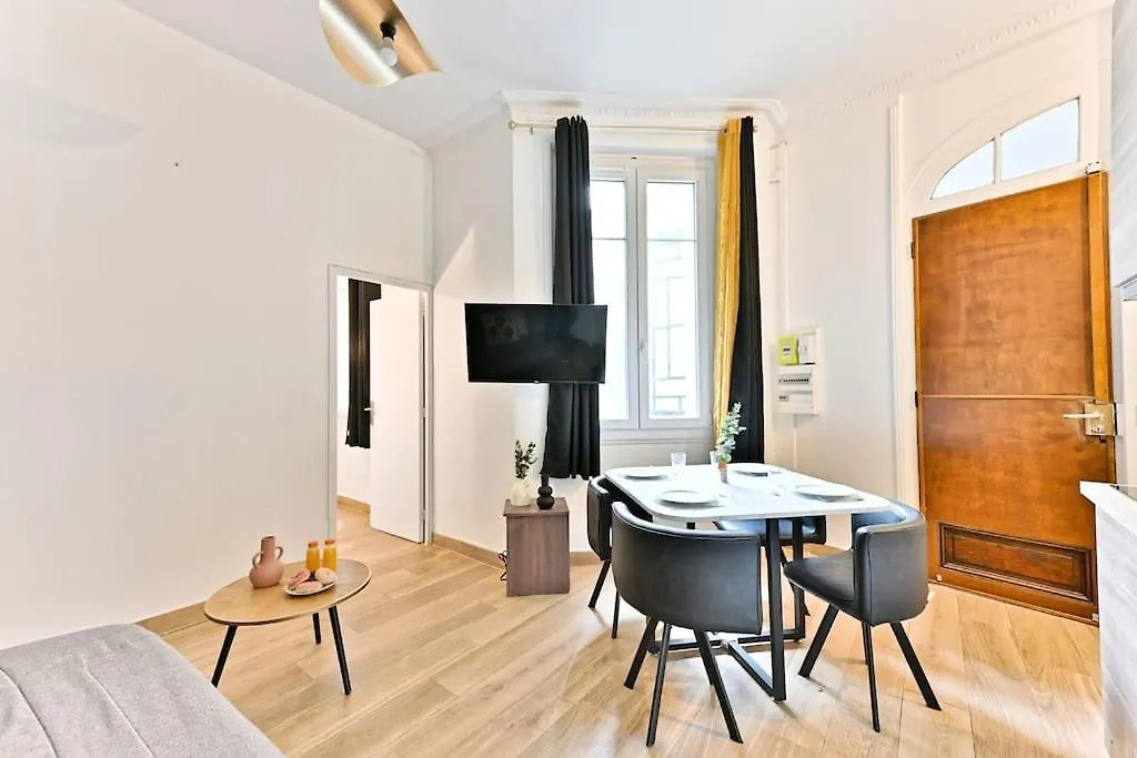 Appartement 2 Chambres Pyrenees Alexandre Dumas Parijs