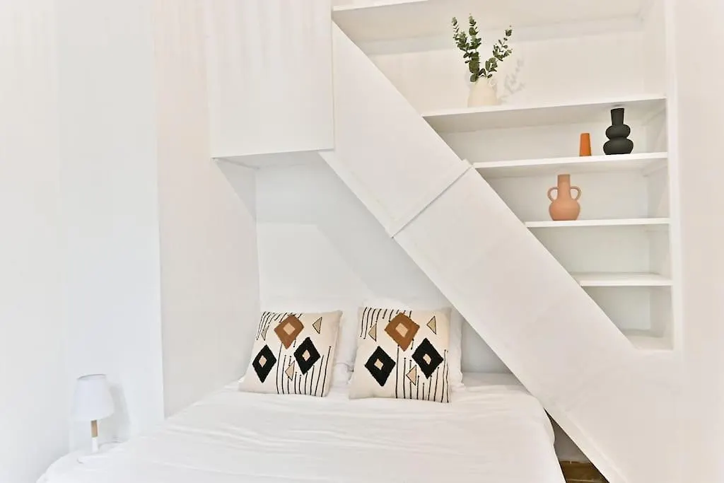 Apartment Appartement 2 Chambres Pyrenees Alexandre Dumas Paris