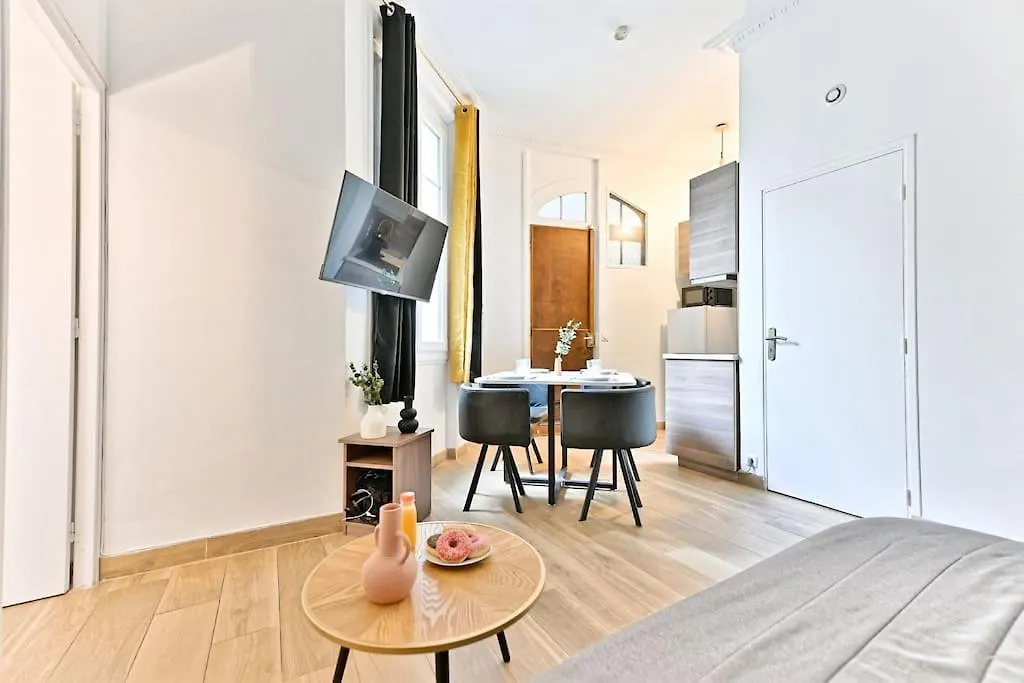 Appartement 2 Chambres Pyrenees Alexandre Dumas Paris France