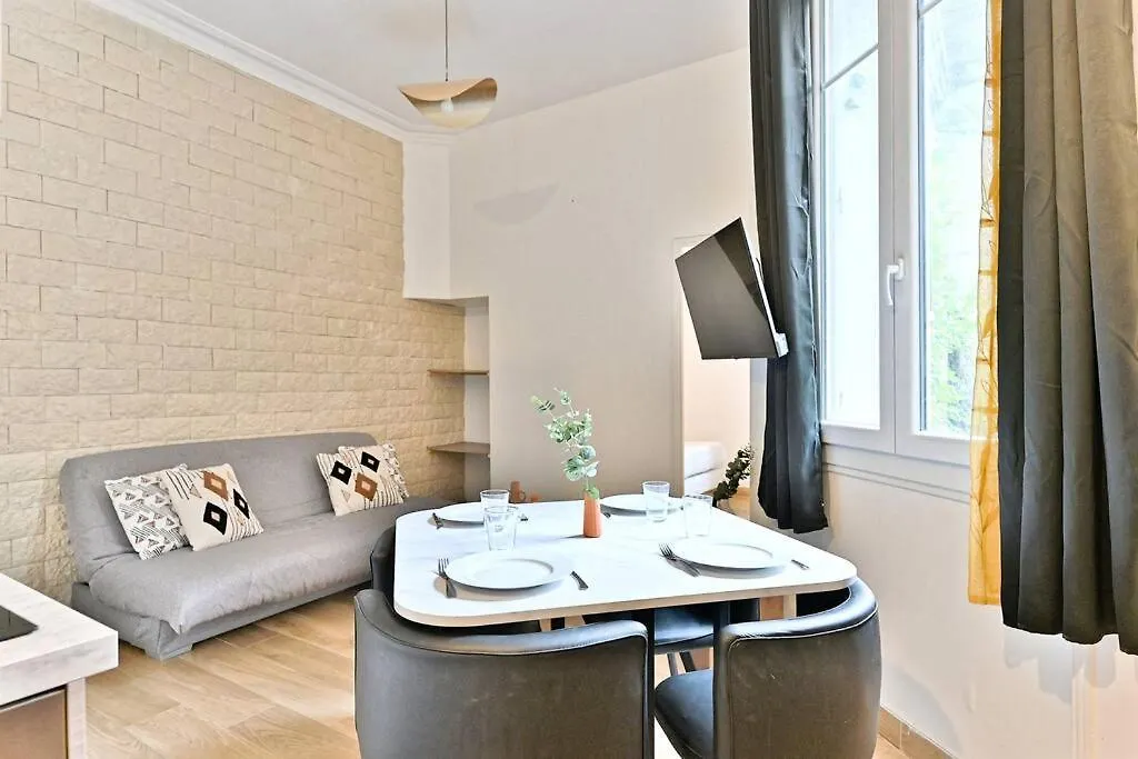 Appartement 2 Chambres Pyrenees Alexandre Dumas Paris 0*,  France